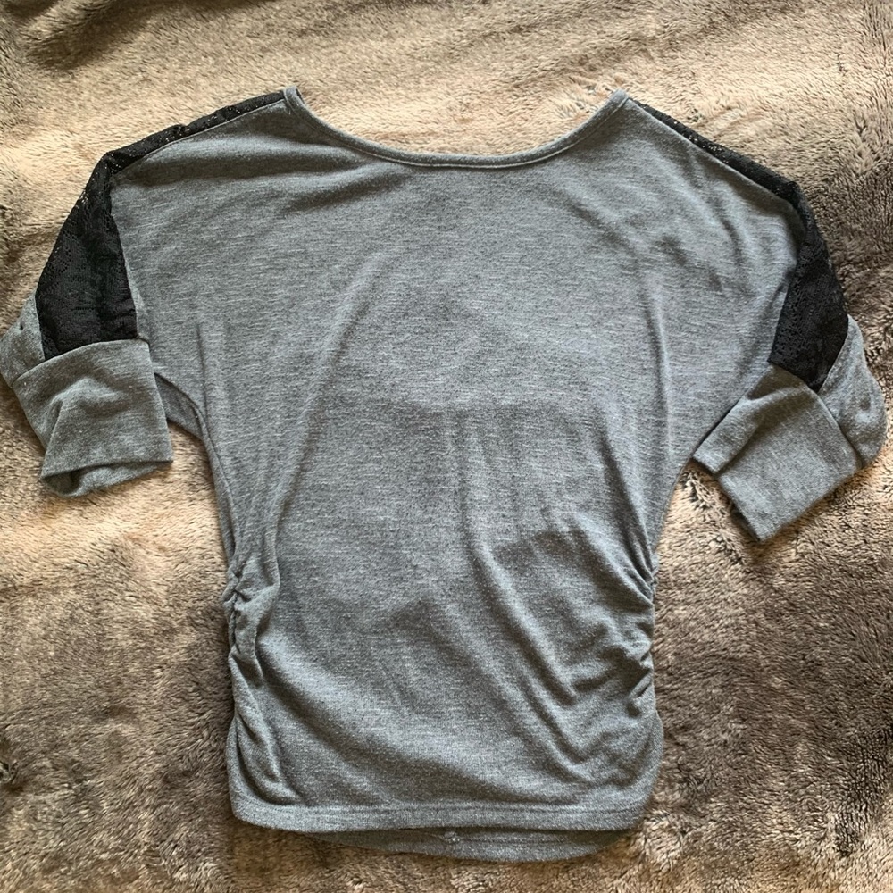 Cute 3/4 sleeve top